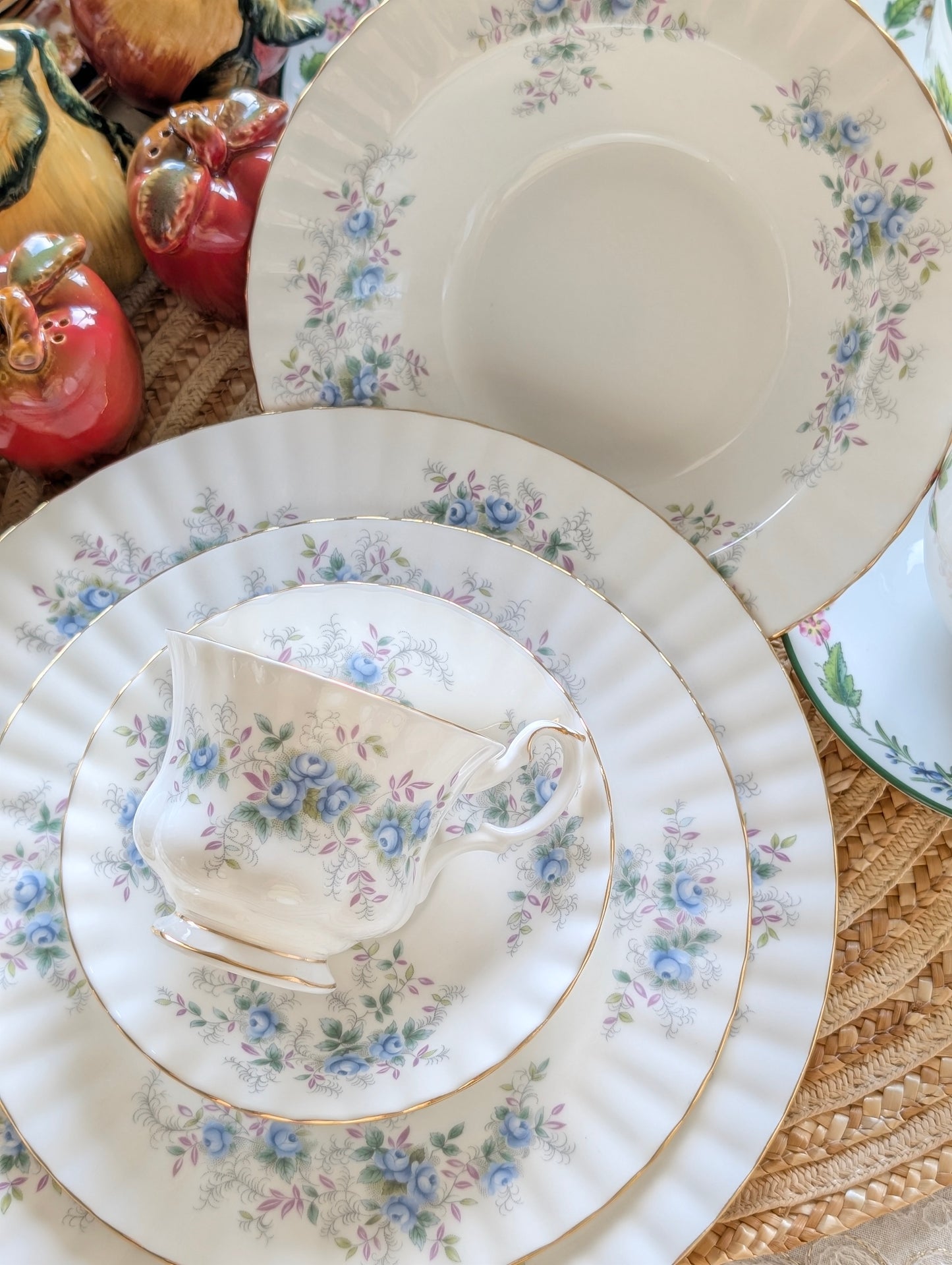 Royal Albert Blue Blossoms Made In England 6 Pieces Place Setting