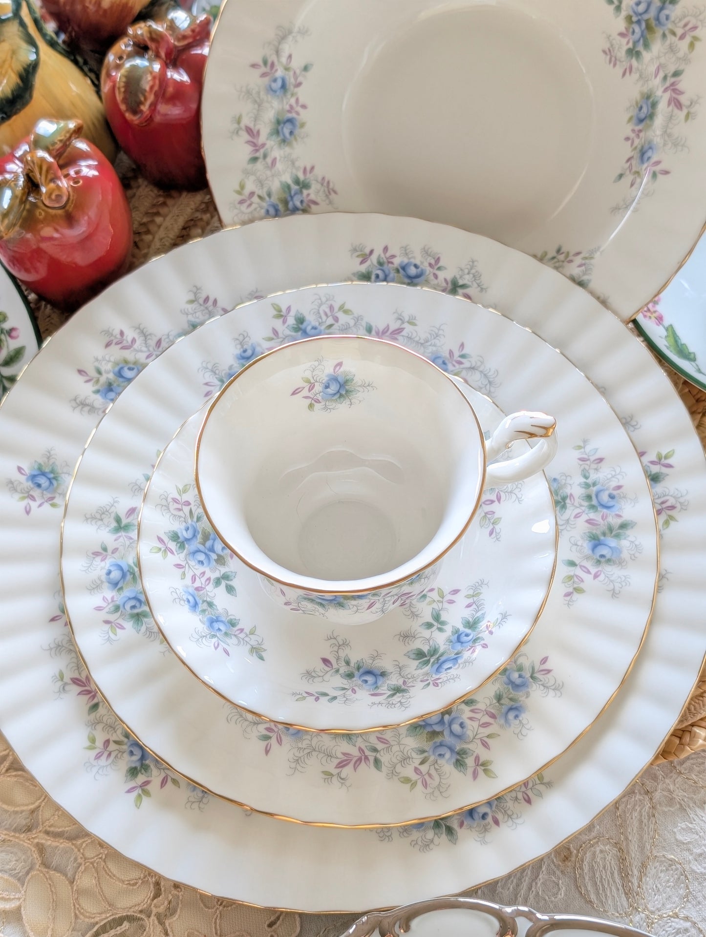 Royal Albert Blue Blossoms Made In England 6 Pieces Place Setting