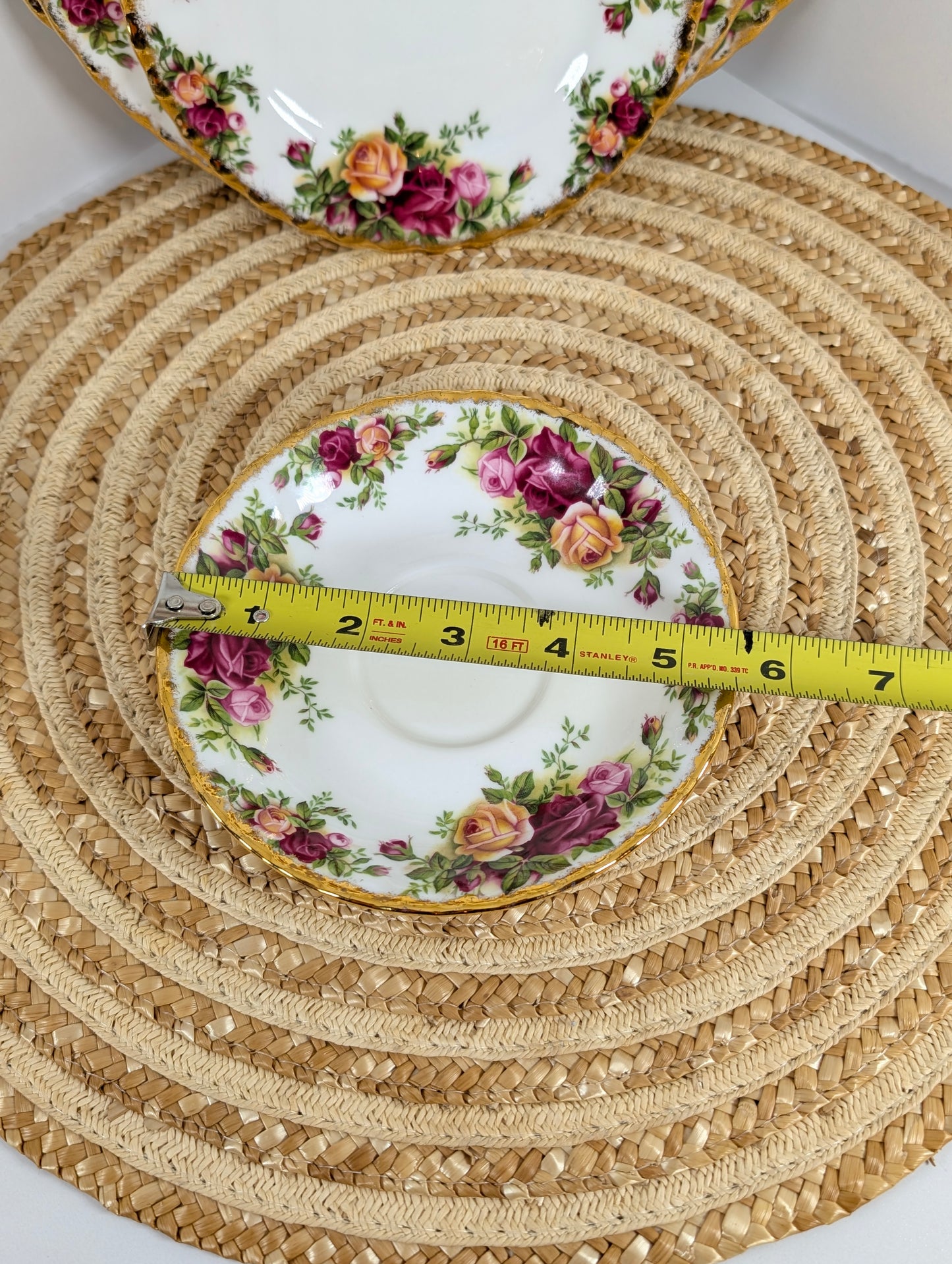 Royal Albert Old Country Roses Bone China 6 Pieces Place Setting Made In ENGLAND