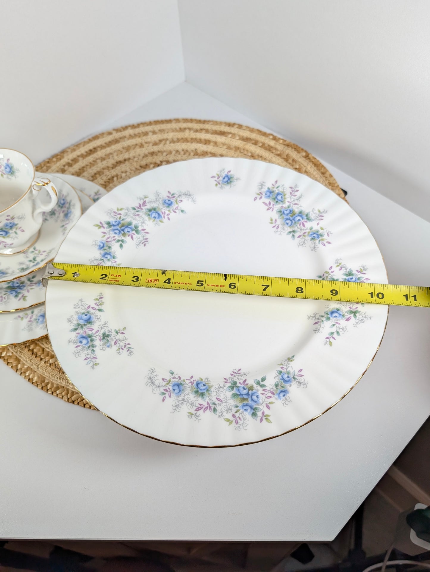 Royal Albert Blue Blossoms Made In England 6 Pieces Place Setting
