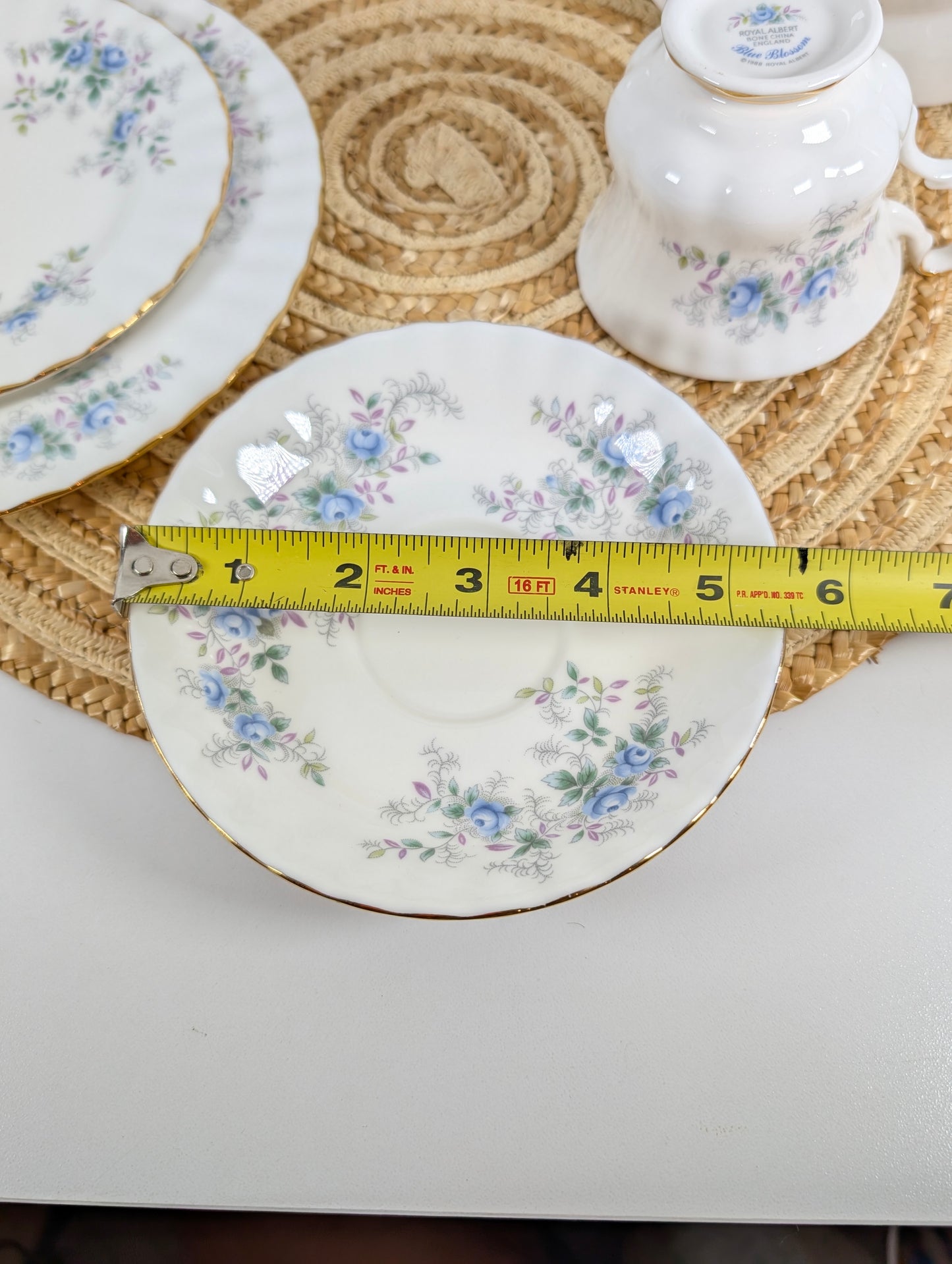 Royal Albert Blue Blossoms Made In England 6 Pieces Place Setting