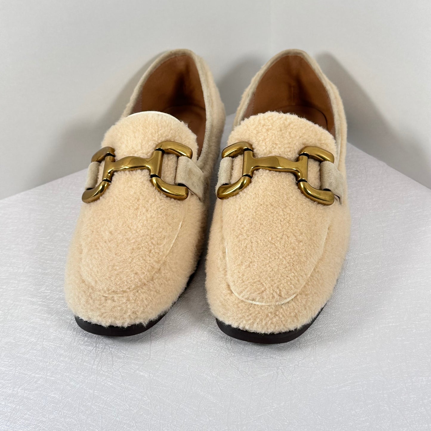 Bibi Lou Sherpa Loafers Cream Teddy Fur Gold Chain Hardware Size EU 39 US 8.5 or 9