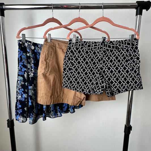 Bundle of Shorts & Skirt Size 31