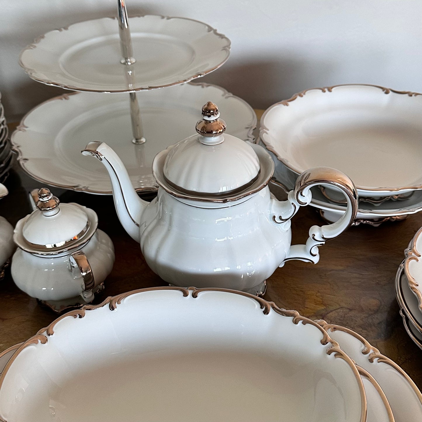 ✨ 86-Piece Hutschenreuther Revere Sylvia Platinum Trim Fine China Tableware Set