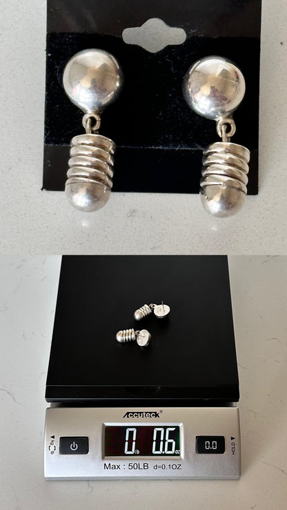 Mexico 925 Sterling Silver Dangle Earrings
Bold and beautiful vintage earring.