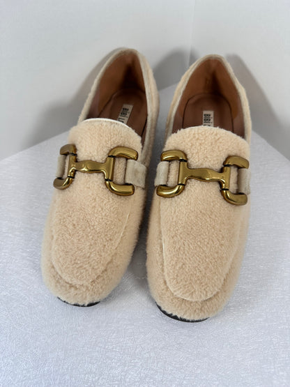 Bibi Lou Sherpa Loafers Cream Teddy Fur Gold Chain Hardware Size EU 39 US 8.5 or 9
