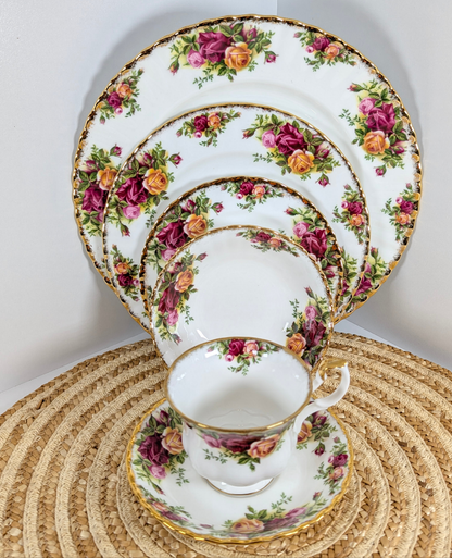 Royal Albert Old Country Roses Bone China 6 Pieces Place Setting Made In ENGLAND