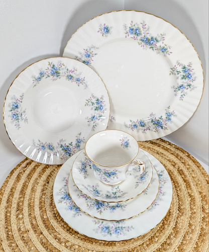 Royal Albert Blue Blossoms Made In England 6 Pieces Place Setting