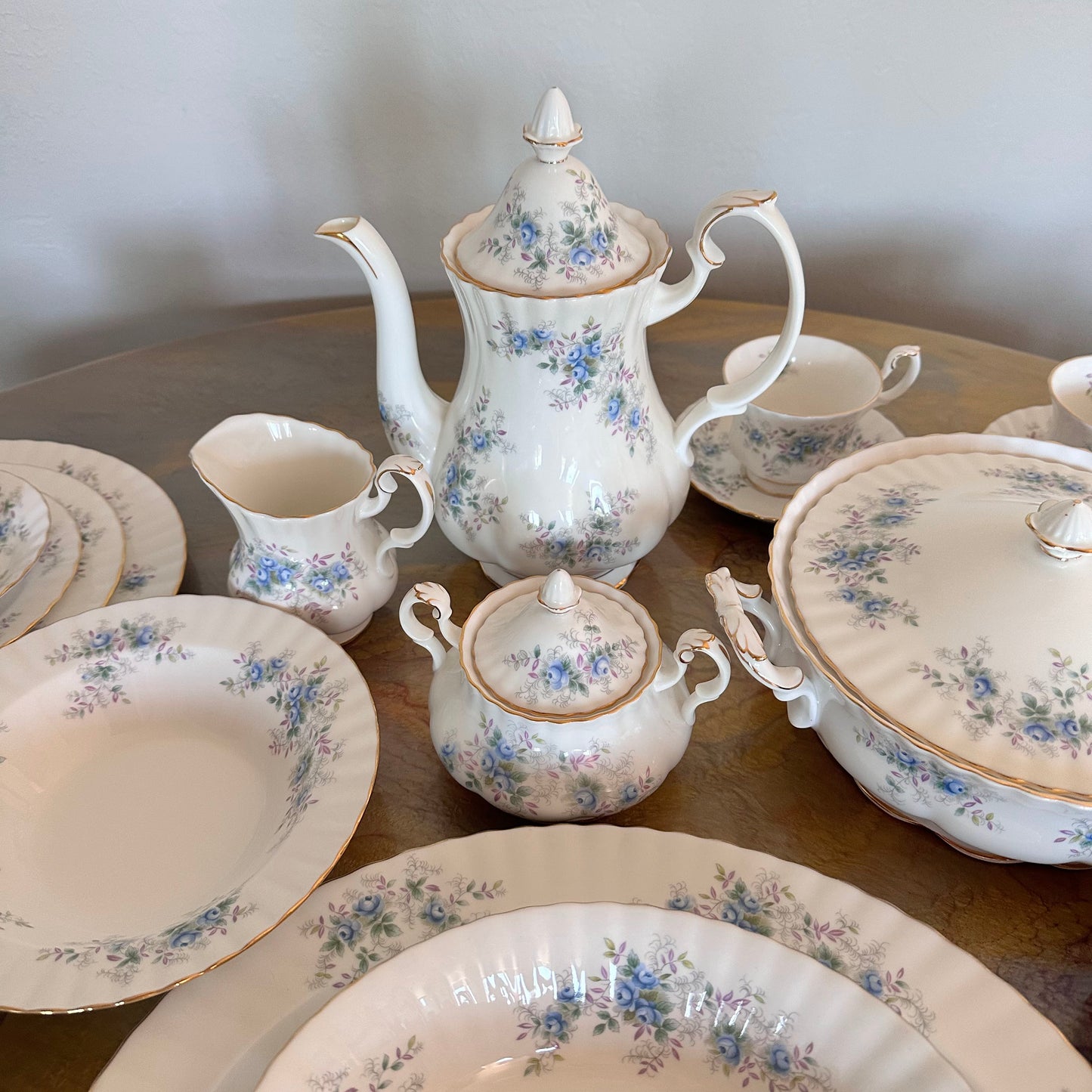 56 Piece Royal Albert “Blue Blossoms” 56-Piece Fine Bone China Dinnerware Set