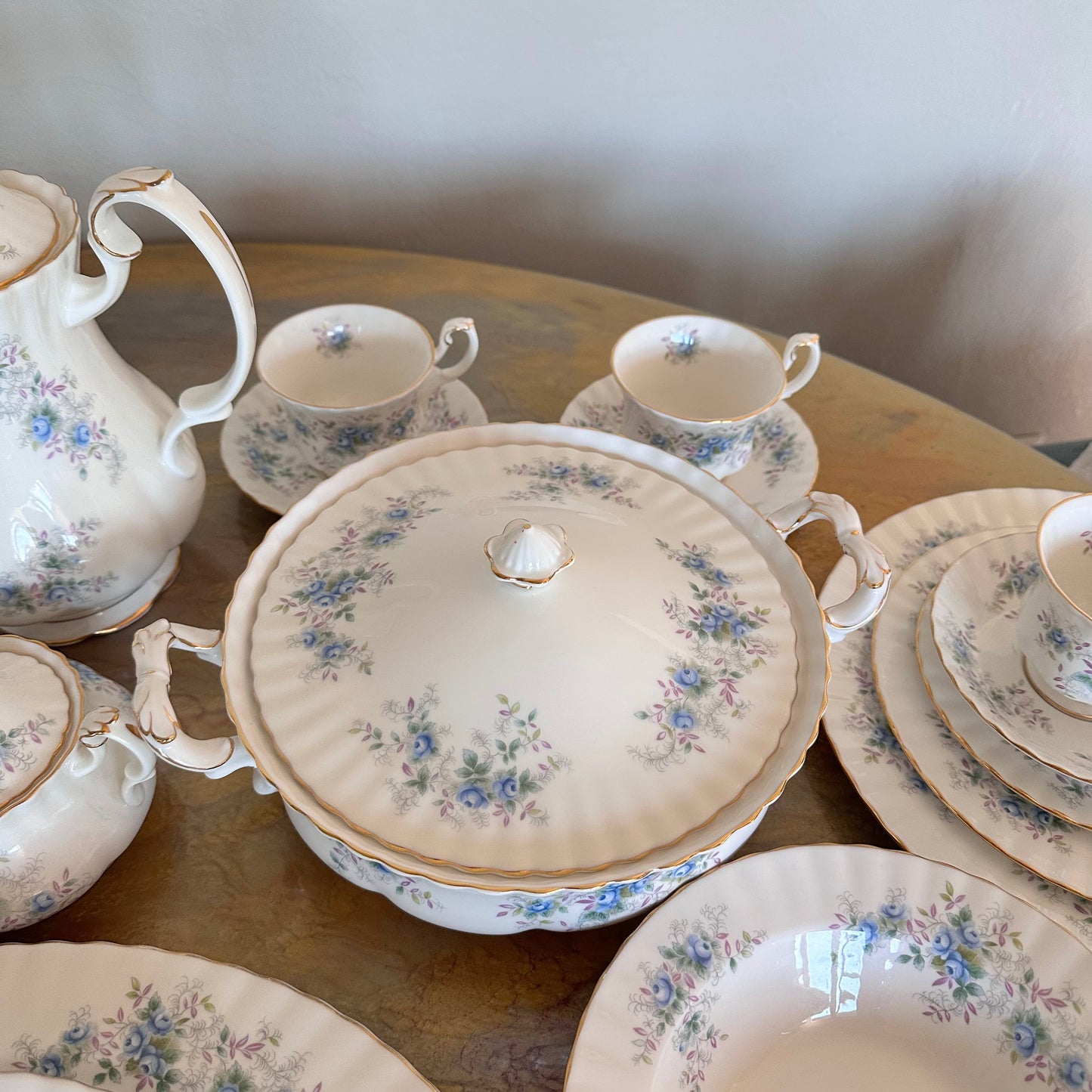 56 Piece Royal Albert “Blue Blossoms” 56-Piece Fine Bone China Dinnerware Set
