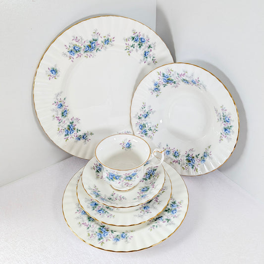 Royal Albert Blue Blossoms Made In England 6 Pieces Place Setting