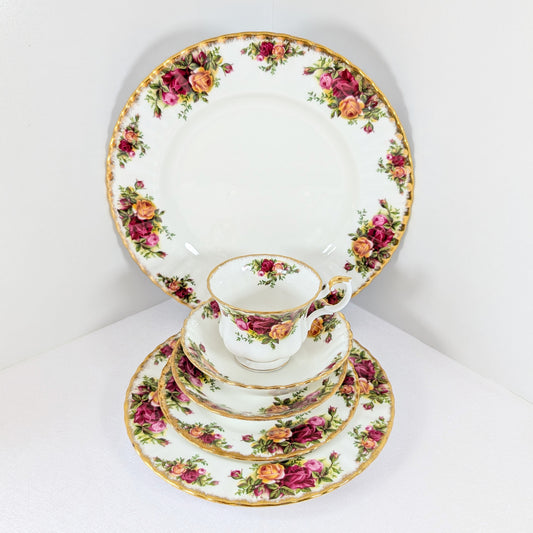 Royal Albert Old Country Roses Bone China 6 Pieces Place Setting Made In ENGLAND