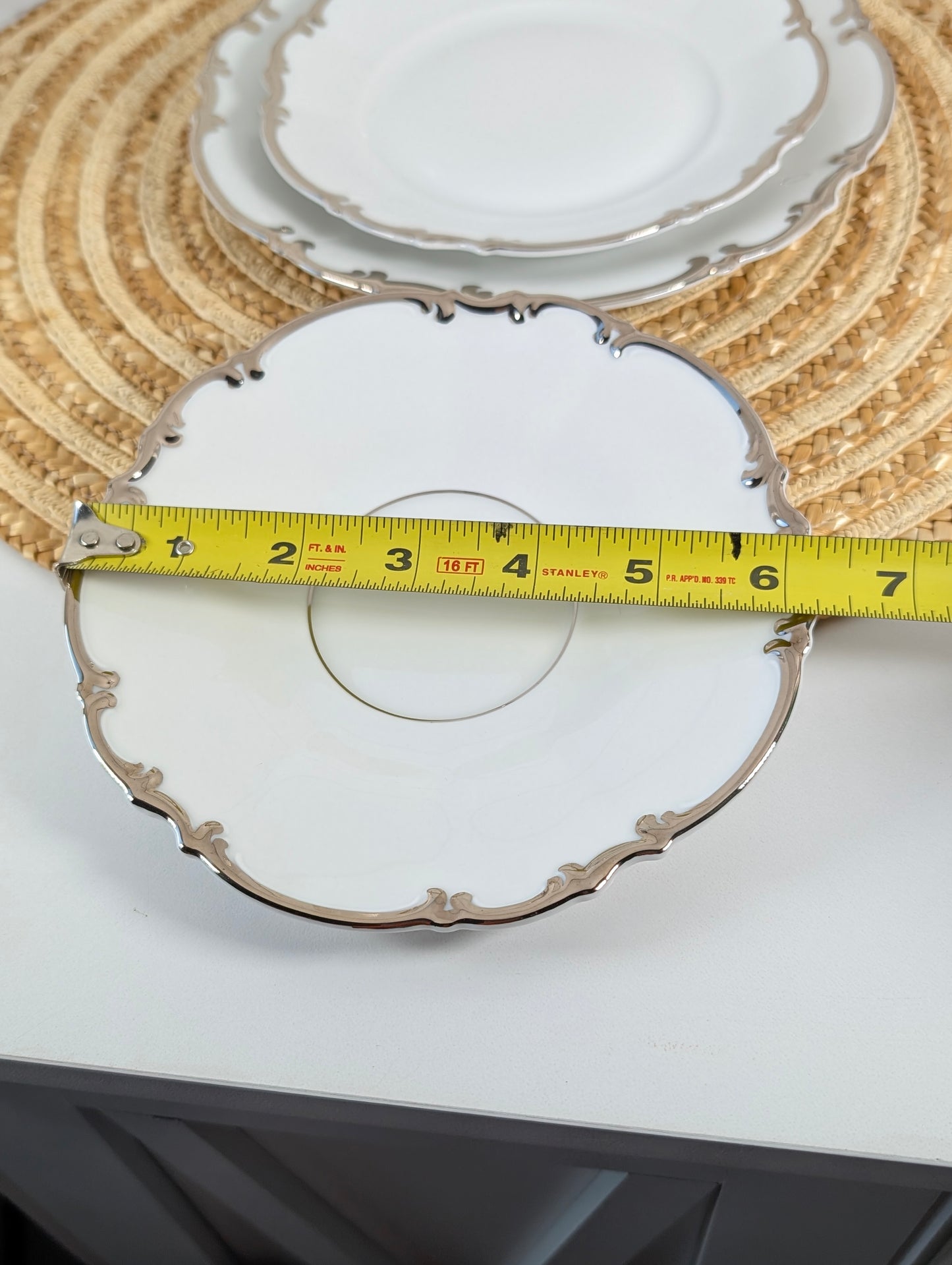 Hutschenreuther, Revere, Sylvia Platinum Trim 5 Pieces Place Setting
