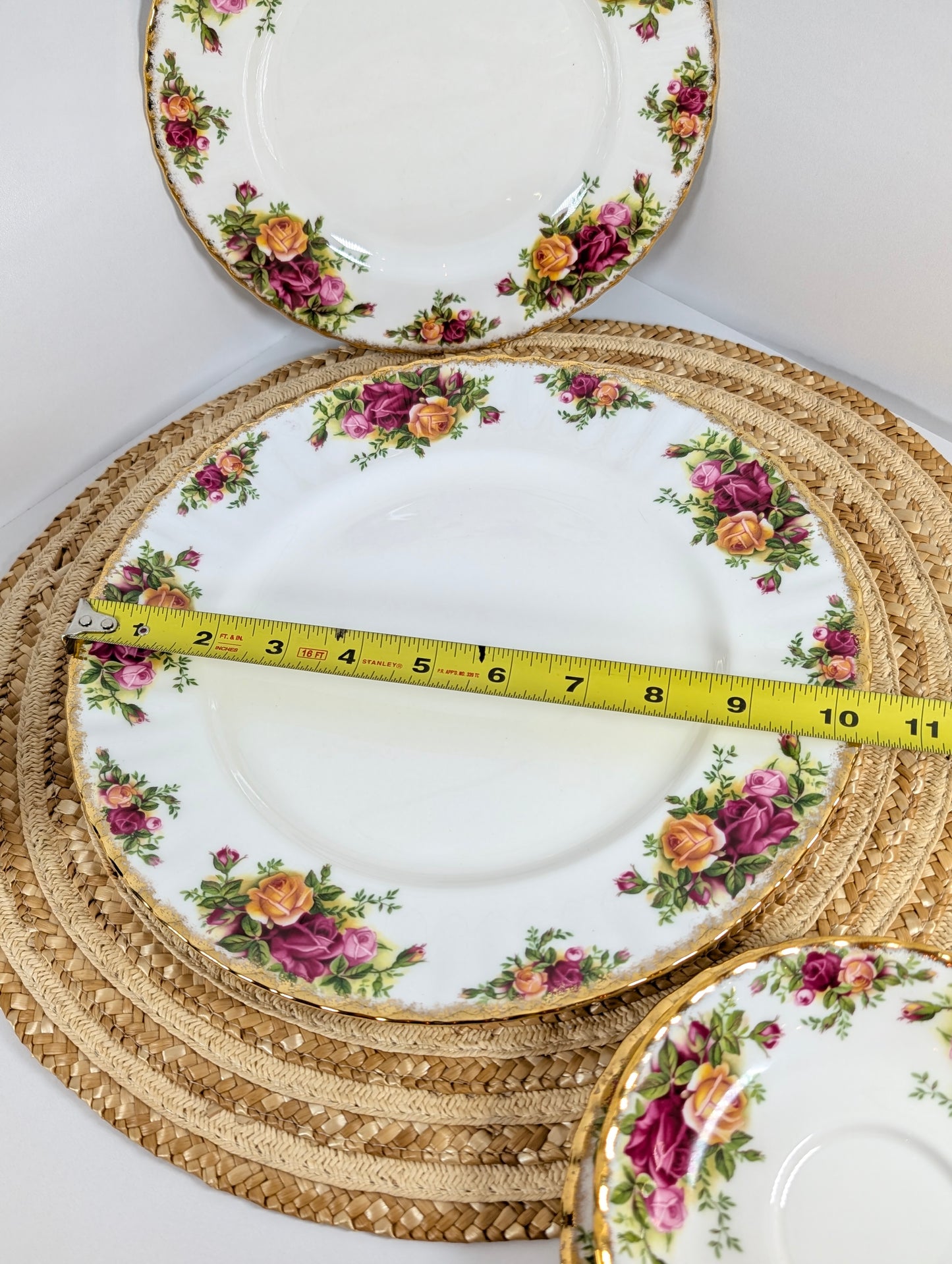 Royal Albert Old Country Roses Bone China 6 Pieces Place Setting Made In ENGLAND