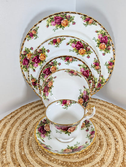 Royal Albert Old Country Roses Bone China 6 Pieces Place Setting Made In ENGLAND