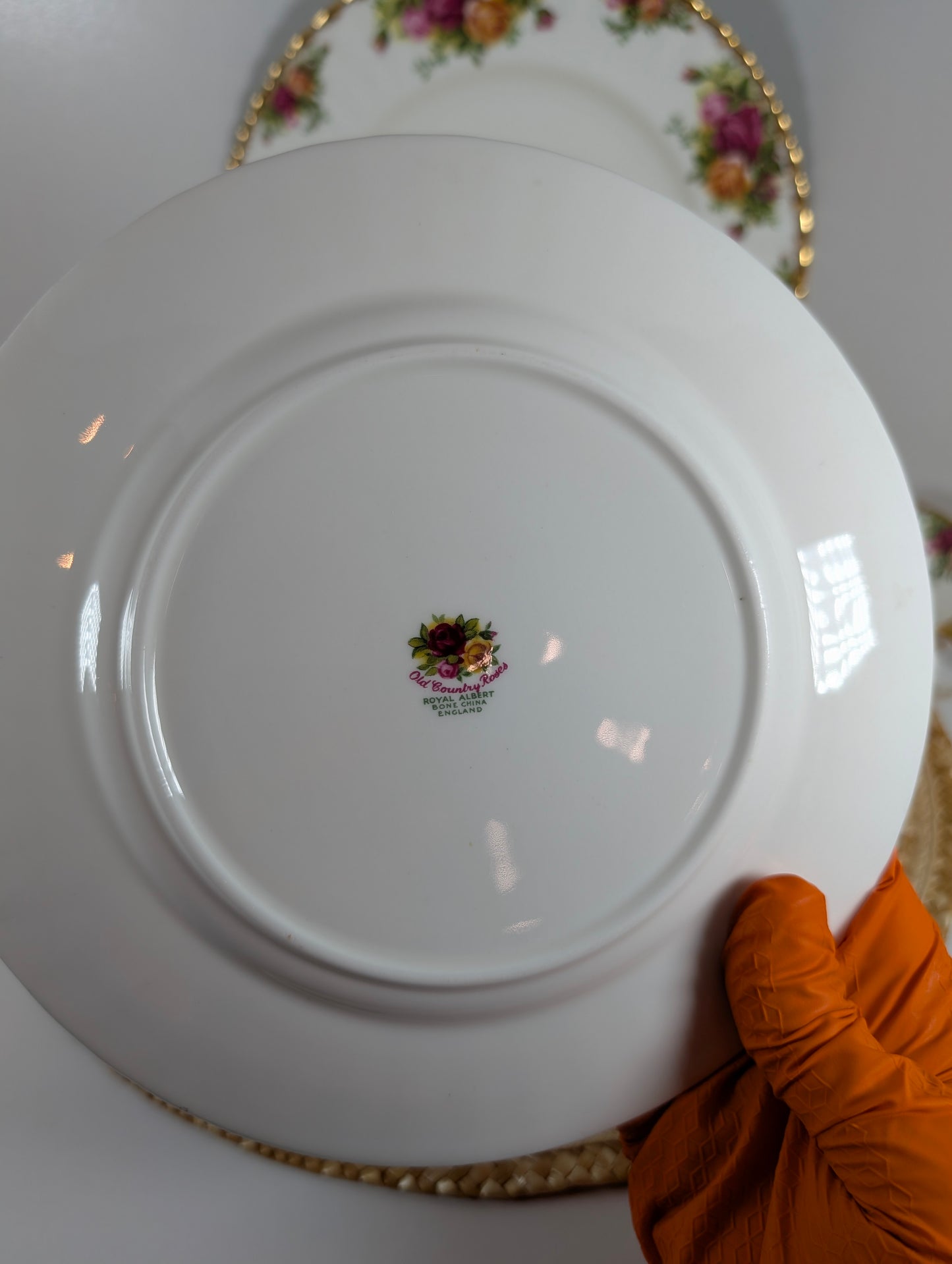 Royal Albert Old Country Roses Bone China 6 Pieces Place Setting Made In ENGLAND
