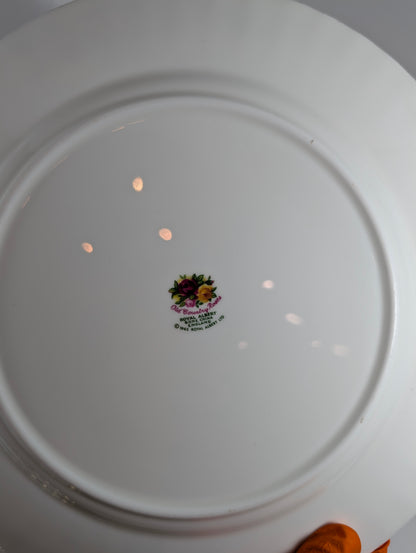 Royal Albert Old Country Roses Bone China 6 Pieces Place Setting Made In ENGLAND