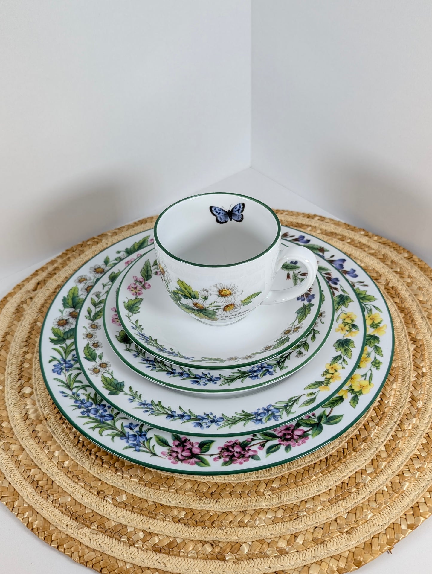 Royal Worcester Herbs Made In ENGLAND 5 Pieces Place Setting