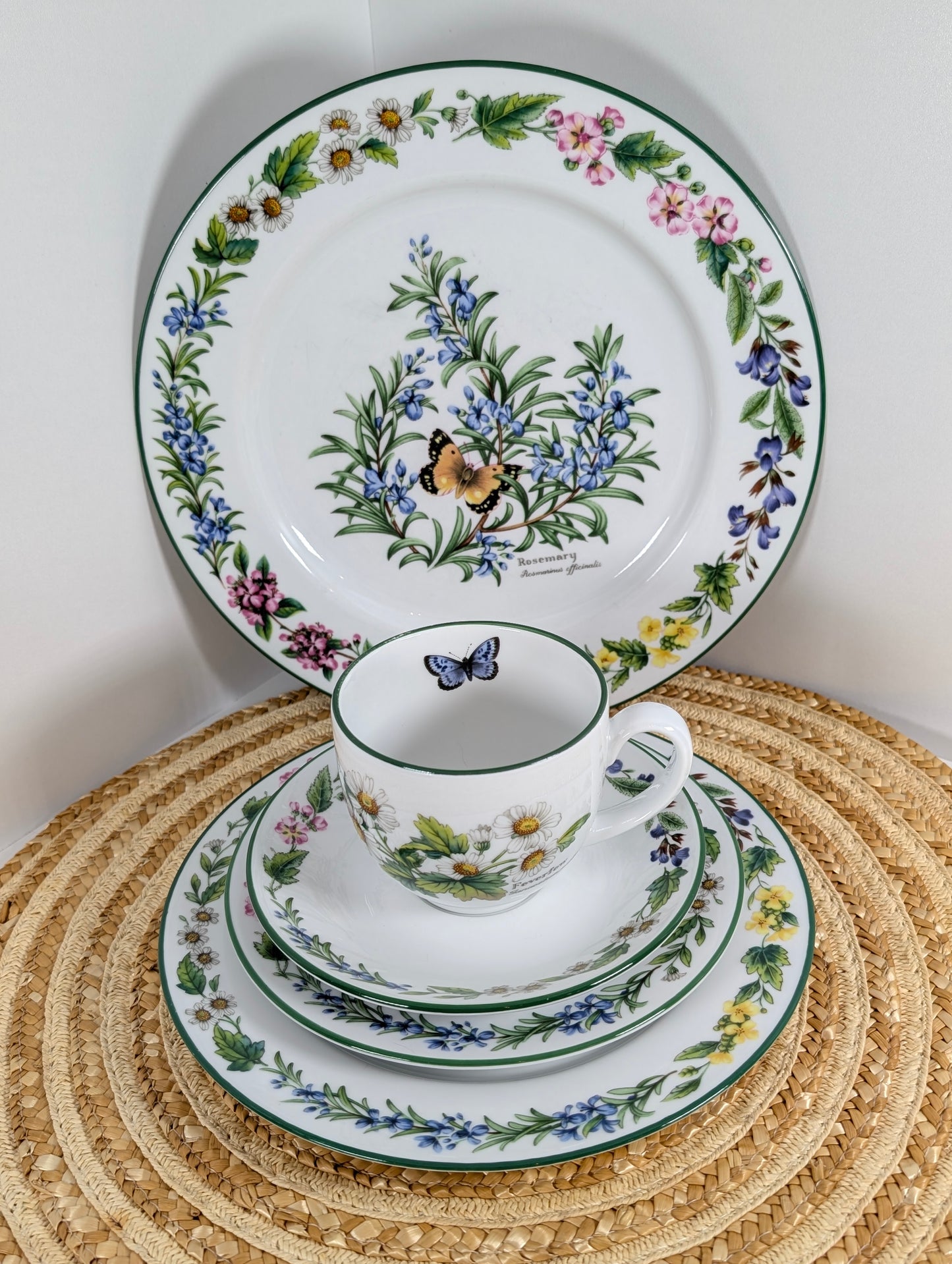 Royal Worcester Herbs Made In ENGLAND 5 Pieces Place Setting