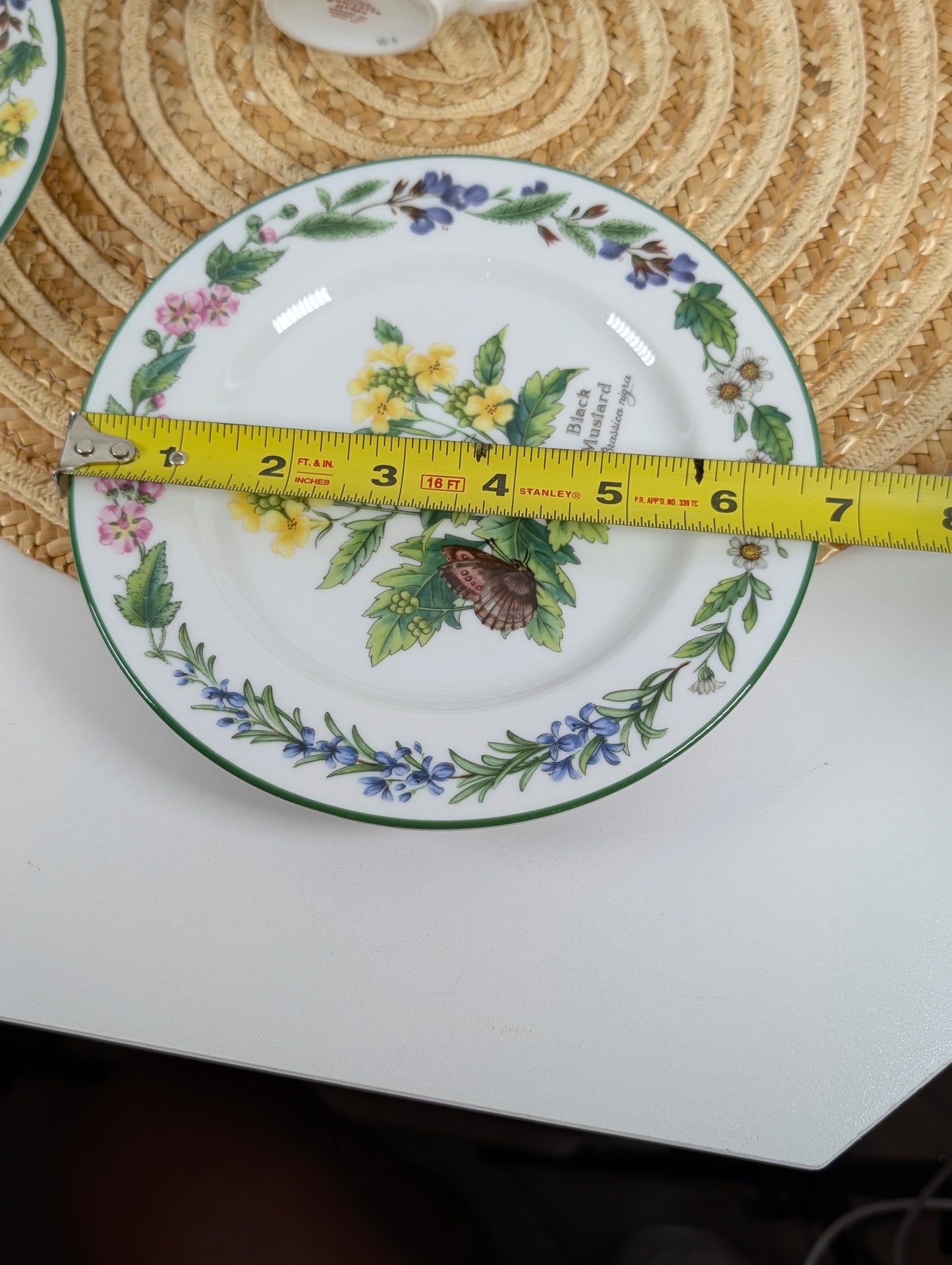 Royal Worcester Herbs Made In ENGLAND 5 Pieces Place Setting