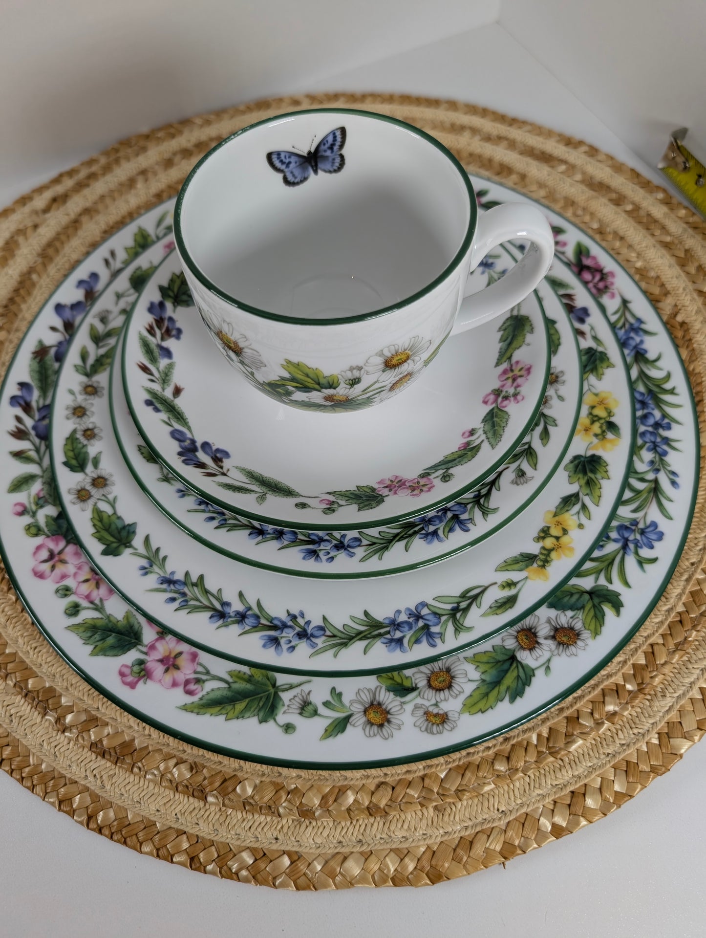 Royal Worcester Herbs Made In ENGLAND 5 Pieces Place Setting