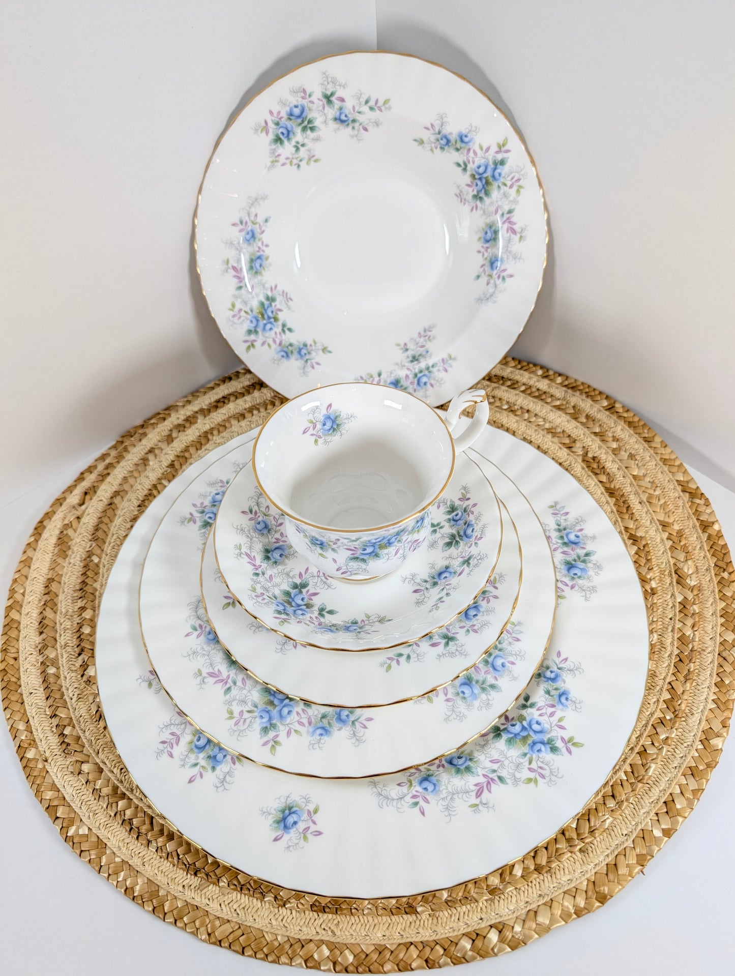 Royal Albert Blue Blossoms Made In England 6 Pieces Place Setting