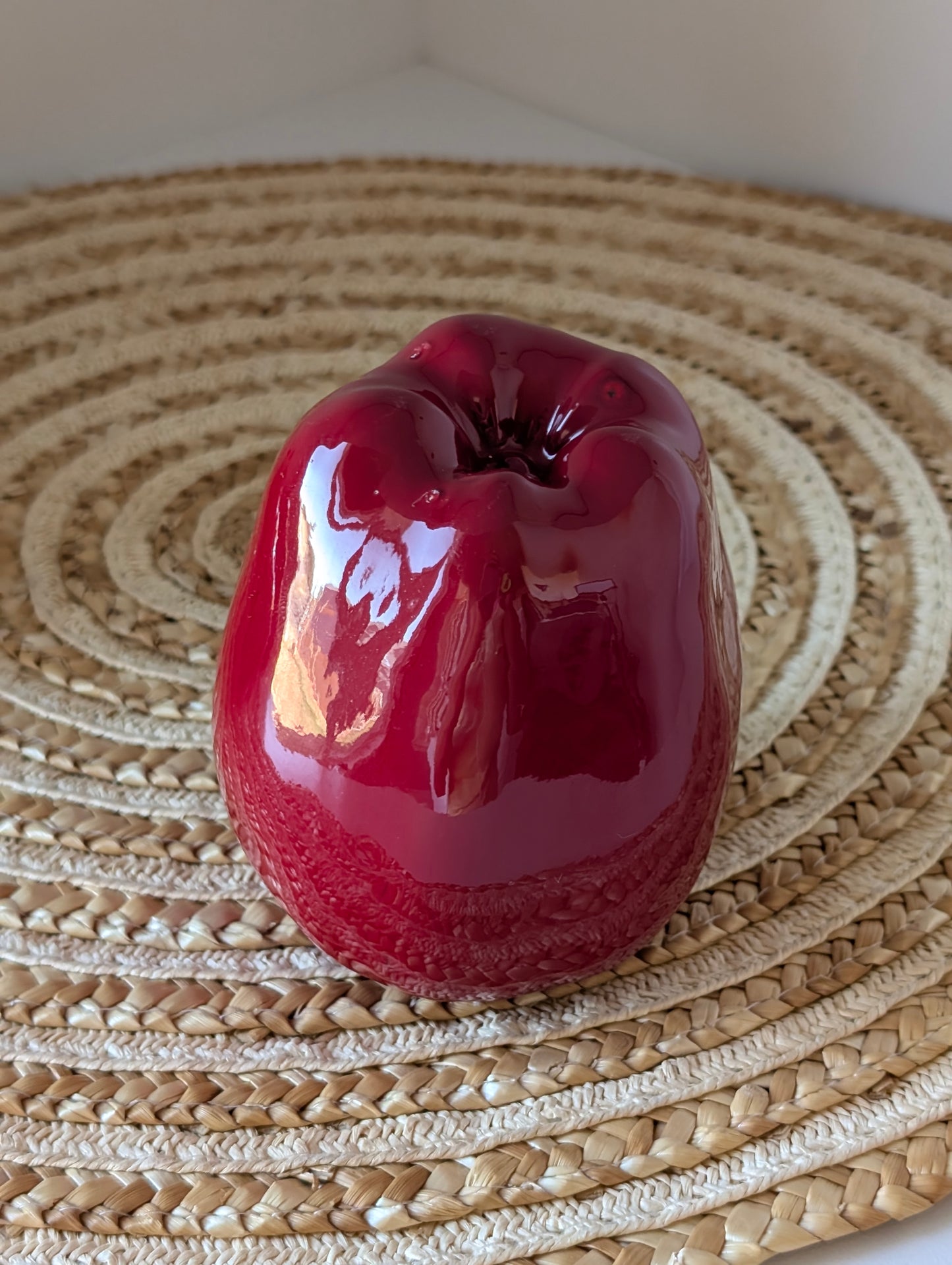 4 Apple & Pear Salt & Pepper Shakers & 1 Ceramic Red Apple Super Cute